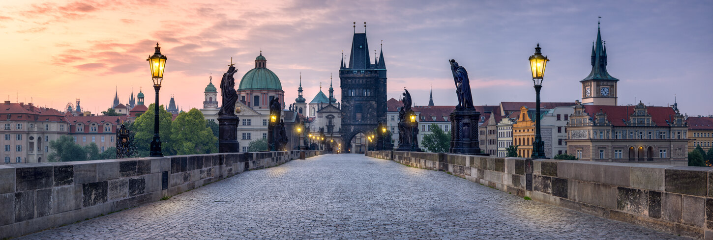 Ansicht von Prag mit Karlsbrücke